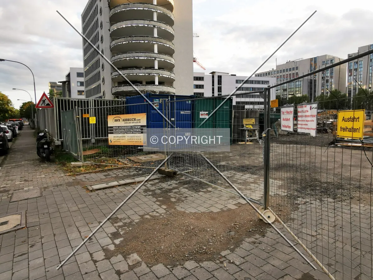 Photo 272-181-749