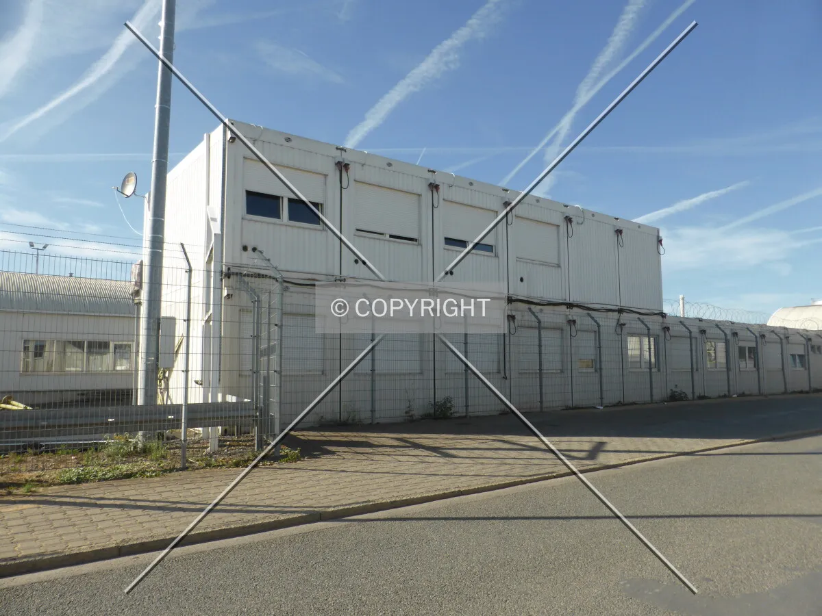 Photo 272-225-904