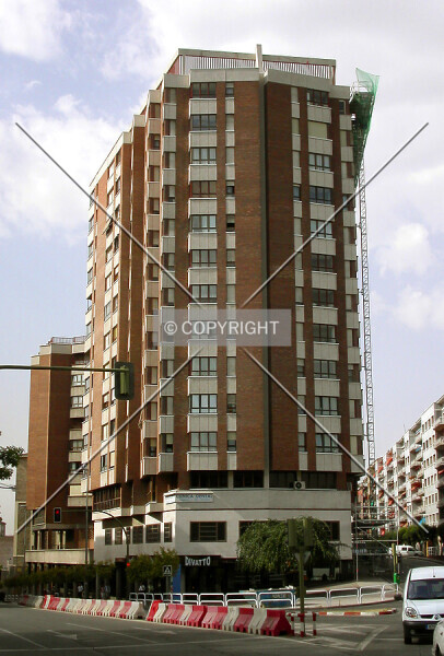 Photo 272-323-580