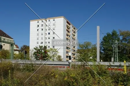 Photo 272-915-852