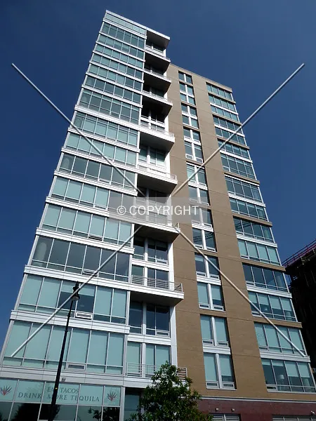 Photo 272-960-637