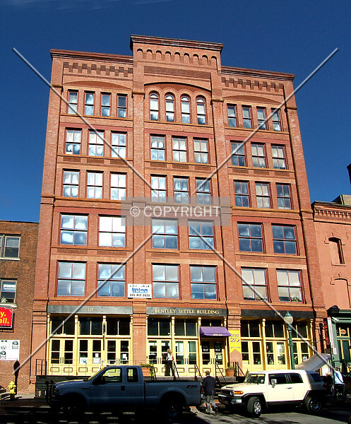 Photo 273-307-838