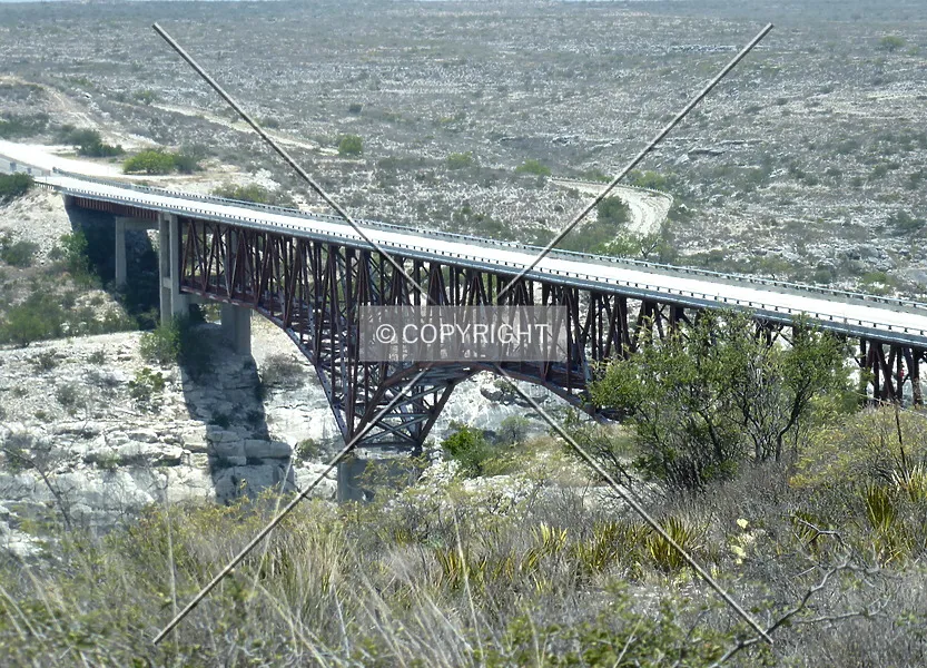 Photo 273-470-529