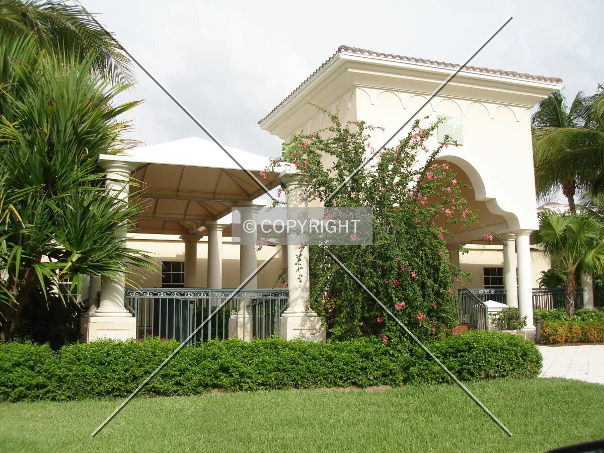 Photo 274-443-371