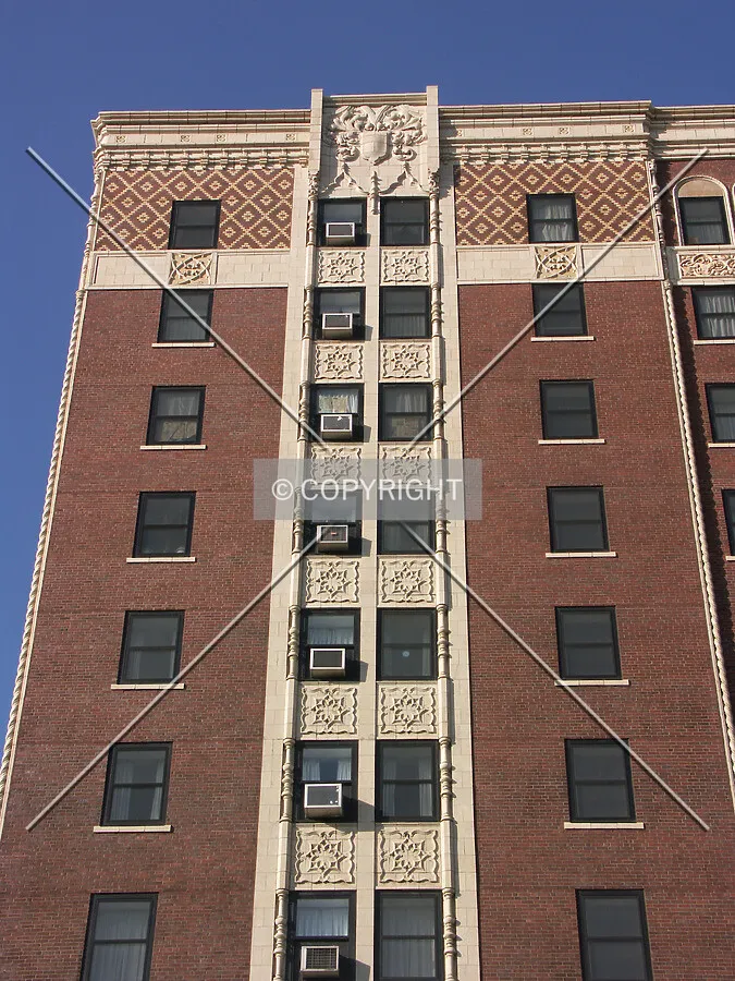 Facade detal on the southeast corner