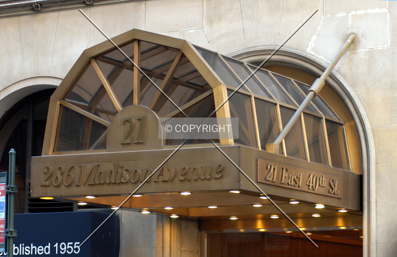 Entrance on 40th Street
