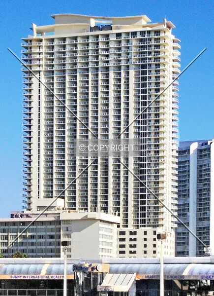 Photo 275-983-308