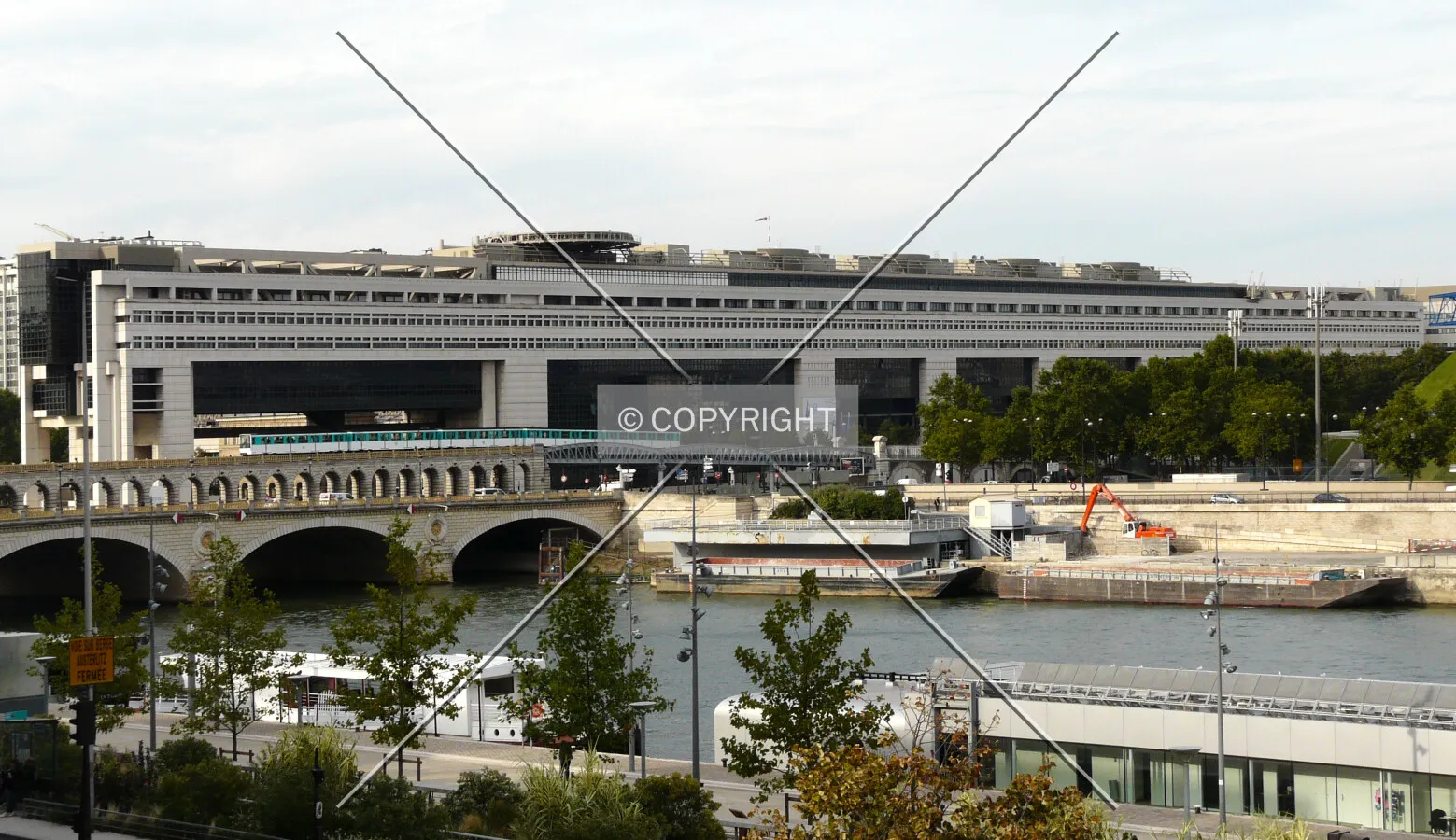 Distant view from the Bibliothèque Nationale de France