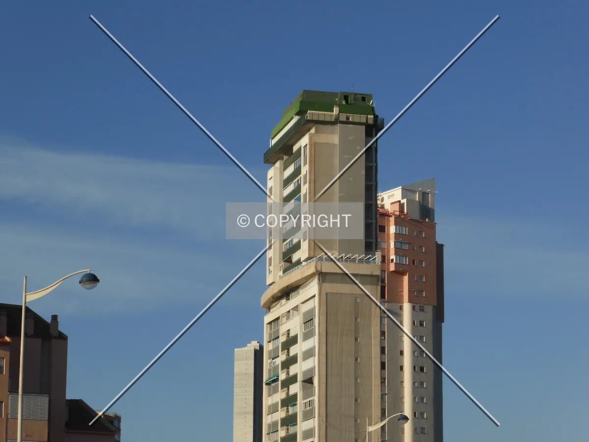 Photo 277-402-046