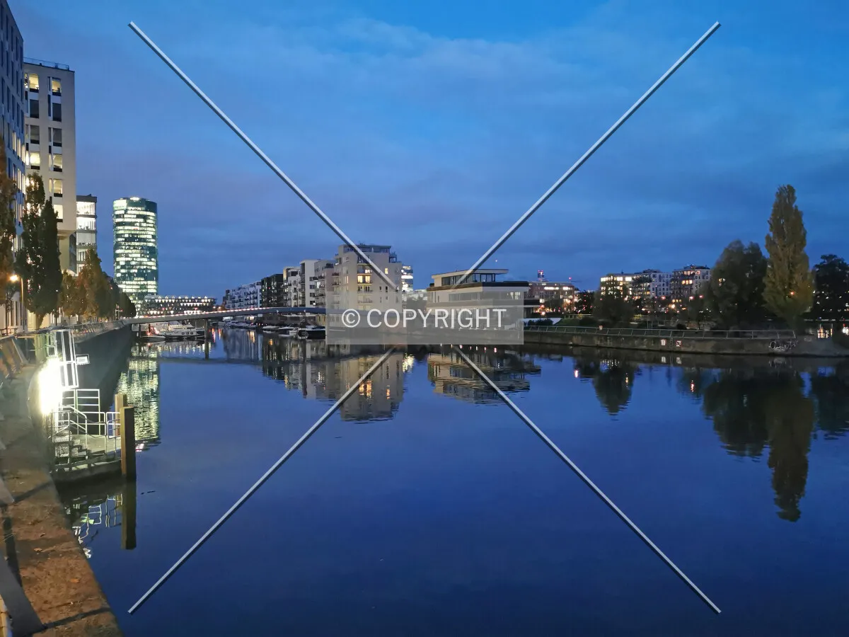 Westhafen at night