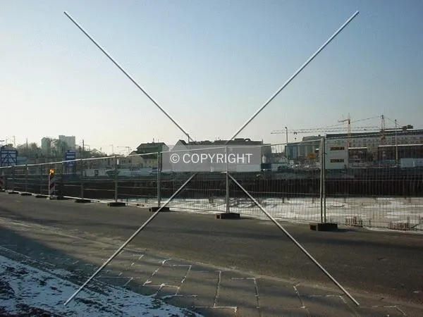 View over the site (Deutschherrnviertel site in the background on the right)