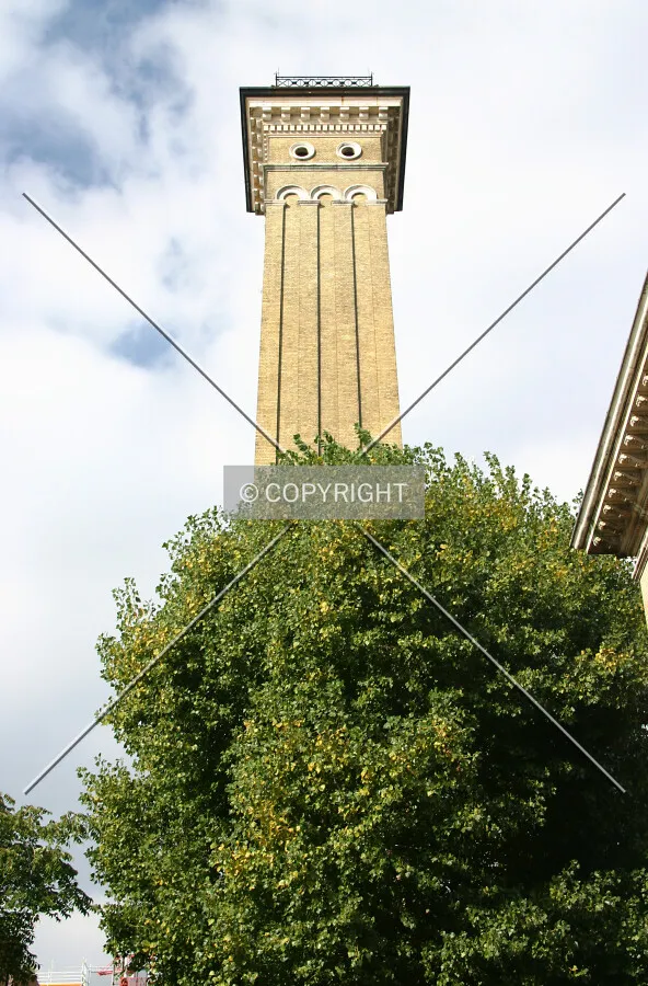 Looking up from Grosvenor Road