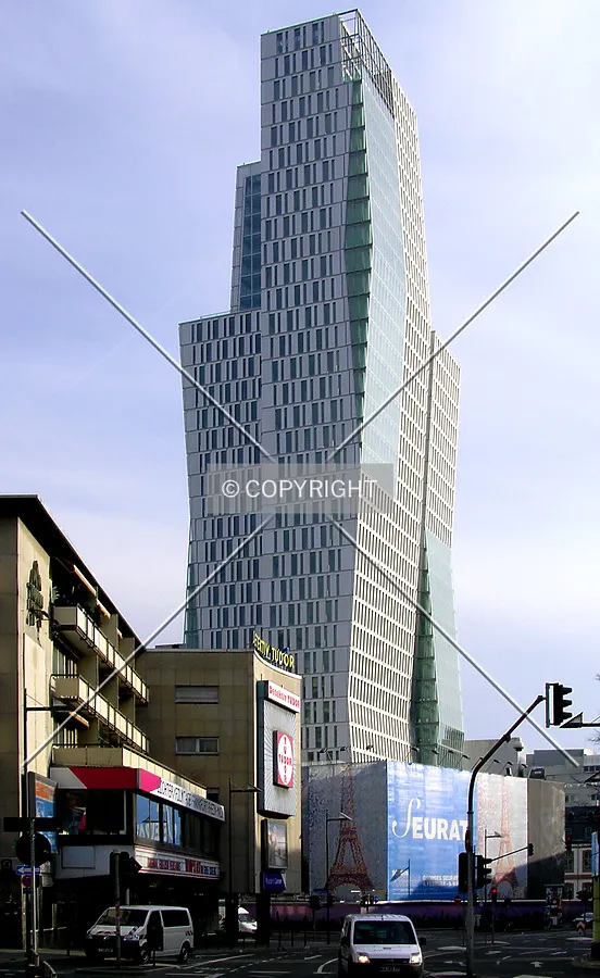 From Große Eschenheimer Straße to the north