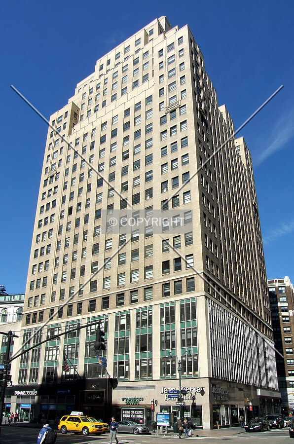 View from the east on 6th Avenue