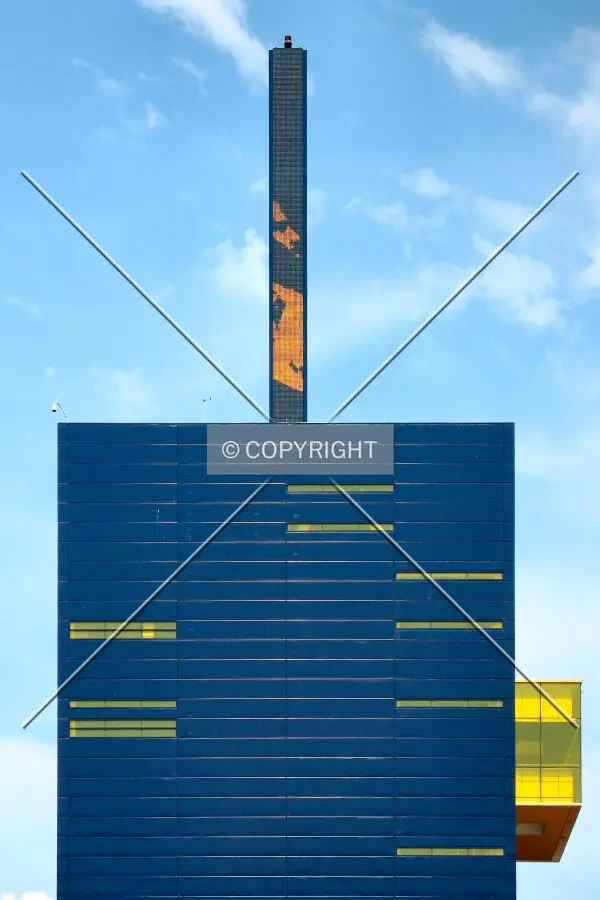 Top of the tallest section from the east, part of the first animated show visible