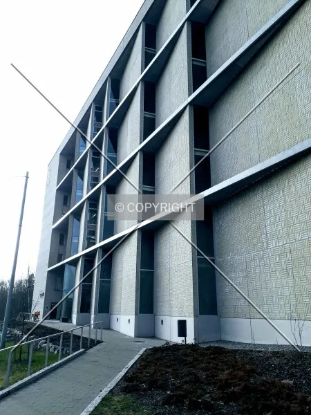 Photo 283-561-641