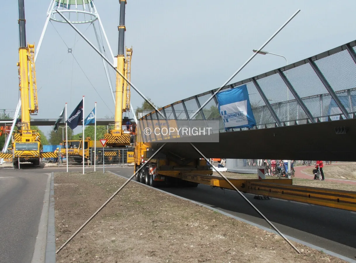 Bridge assembly as seen from Zuiderhogeweg