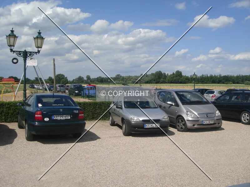 Photo 284-682-450