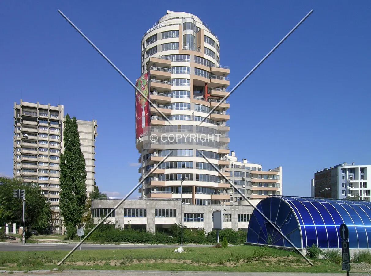 Iztok District