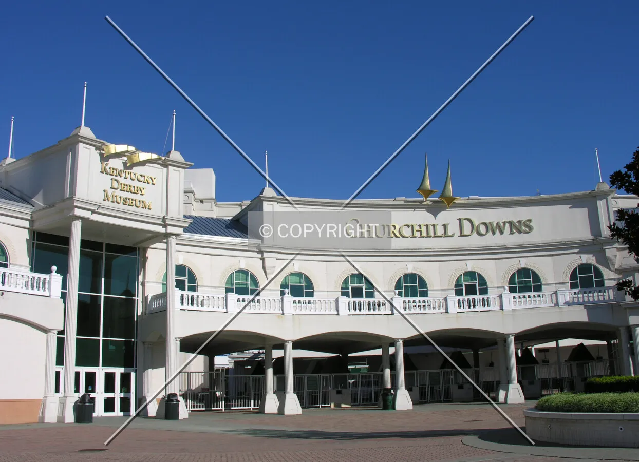 View of entrance area from parking lot