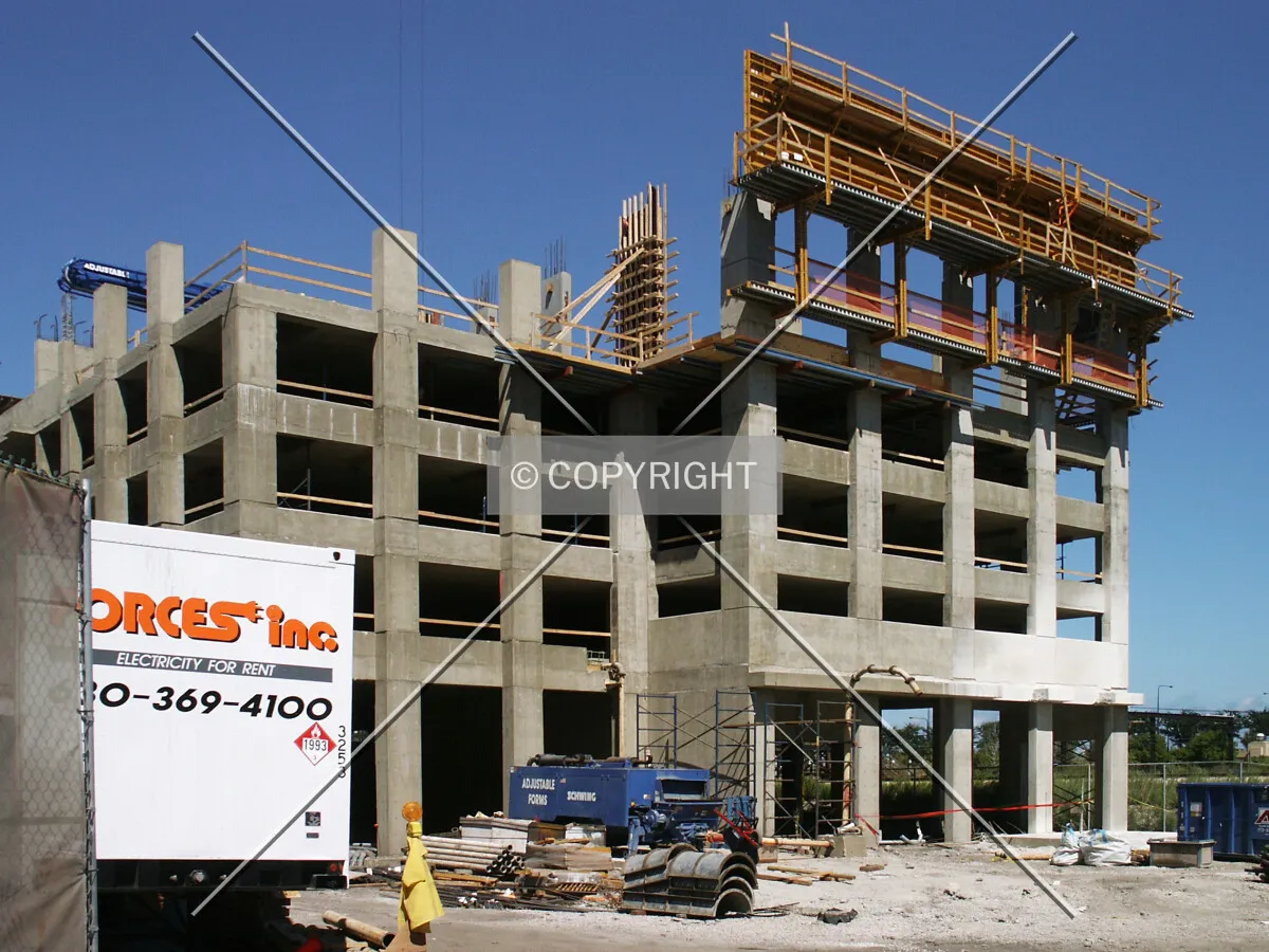 Photo 288-305-573