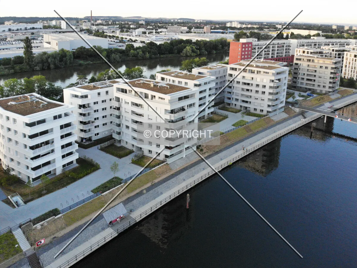 Buildings at Offenbach Hafen