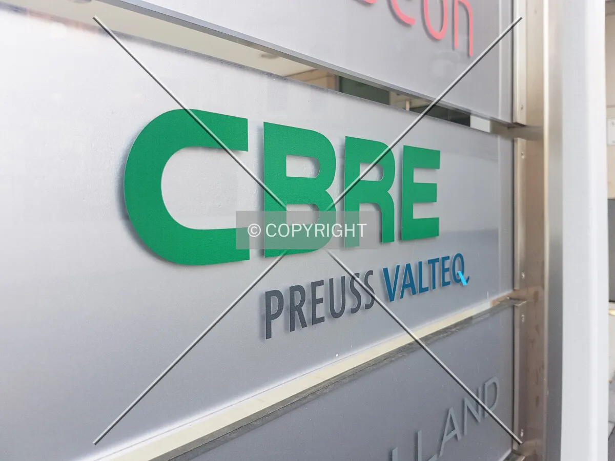 Logo of CBRE PREUSS VALTEQ