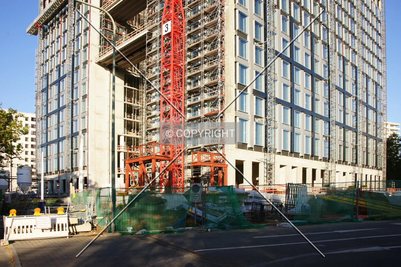 Photo 290-260-348