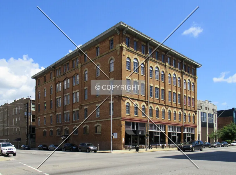 Photo 292-403-620