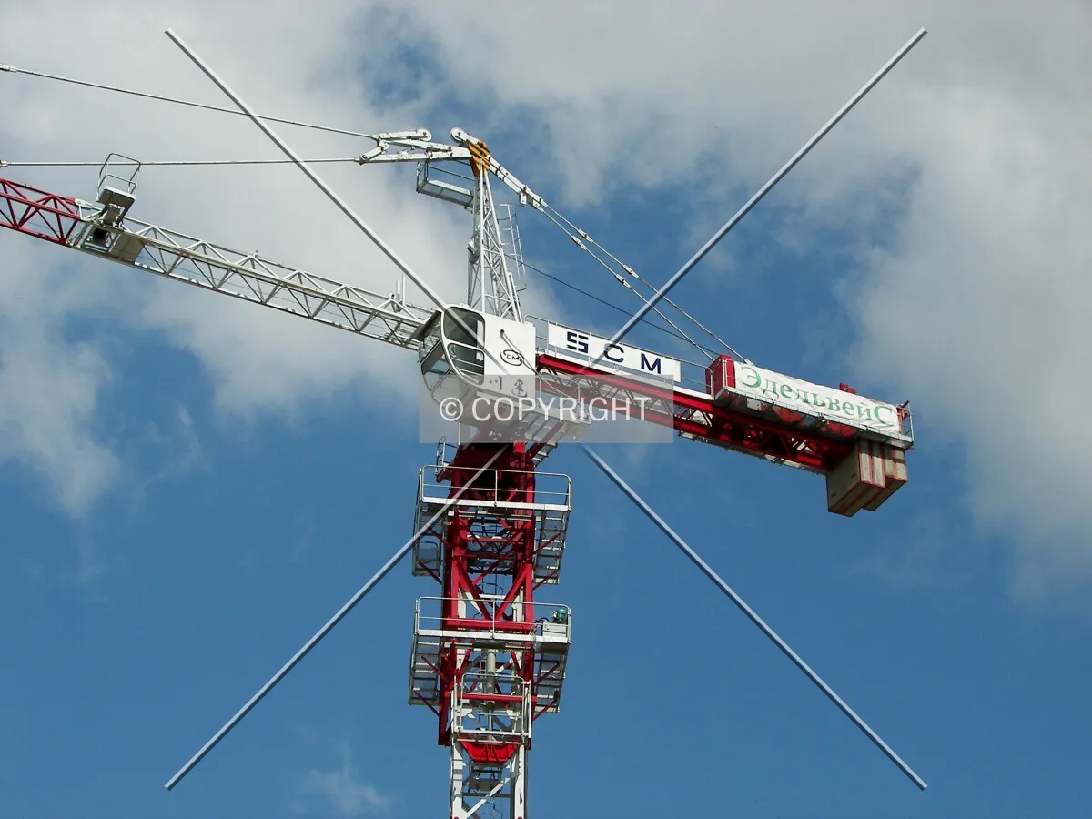 Detailed view of the tower crane