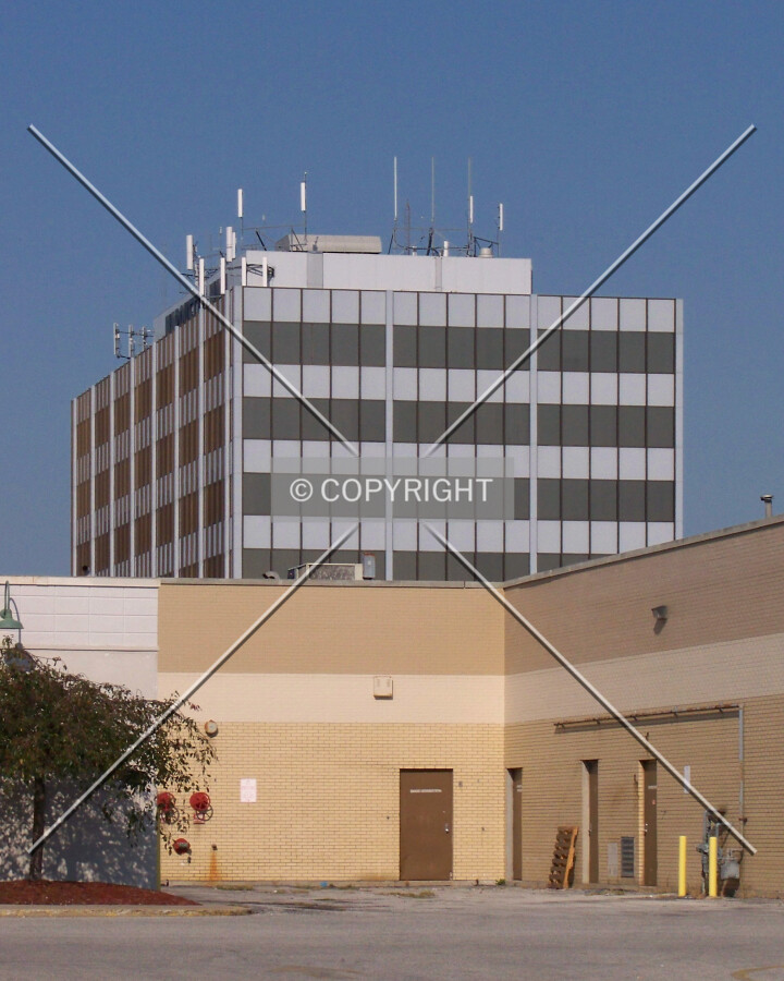 Top floors from the southeast; September 3, 2009
