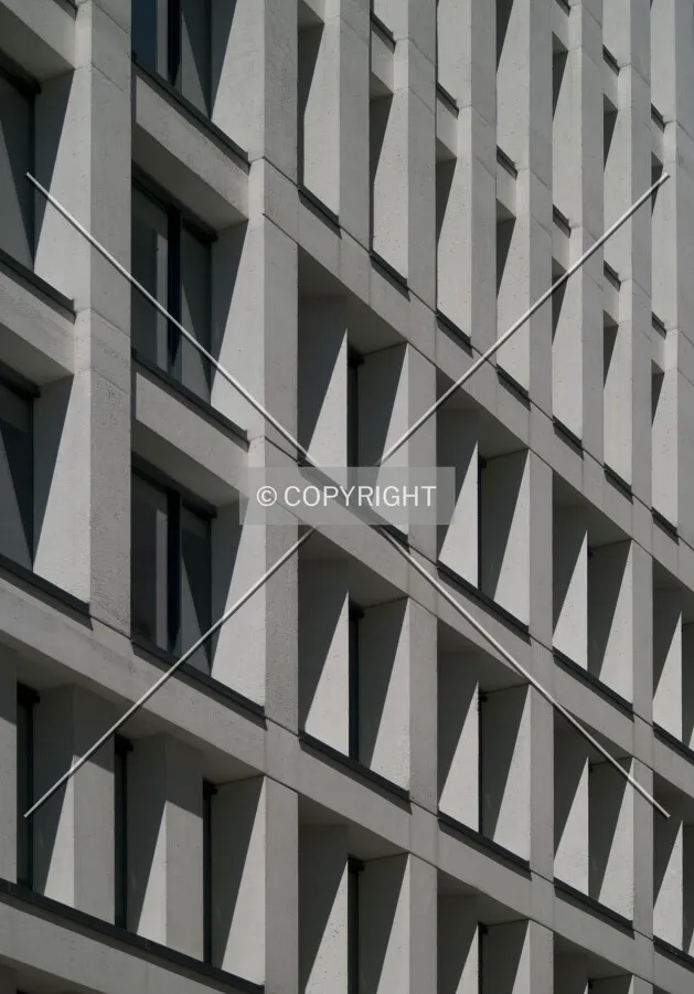 Façade to calle Martin de los Heros