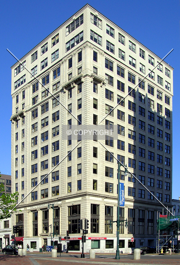 Looking west from Oak Street