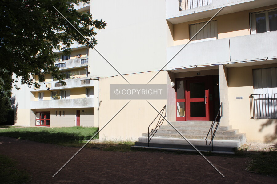 1-2 Square Madame de Maintenon
