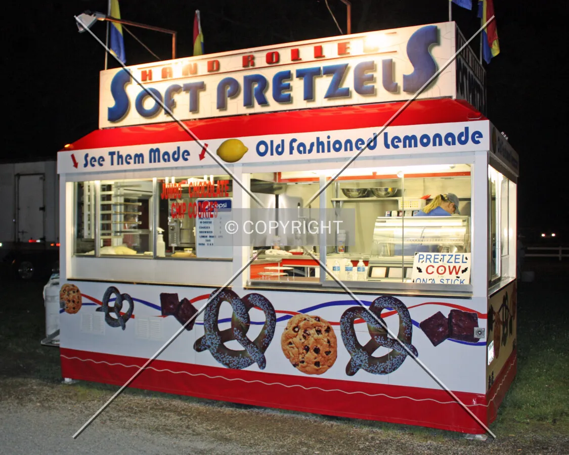 Pretzel stand at night