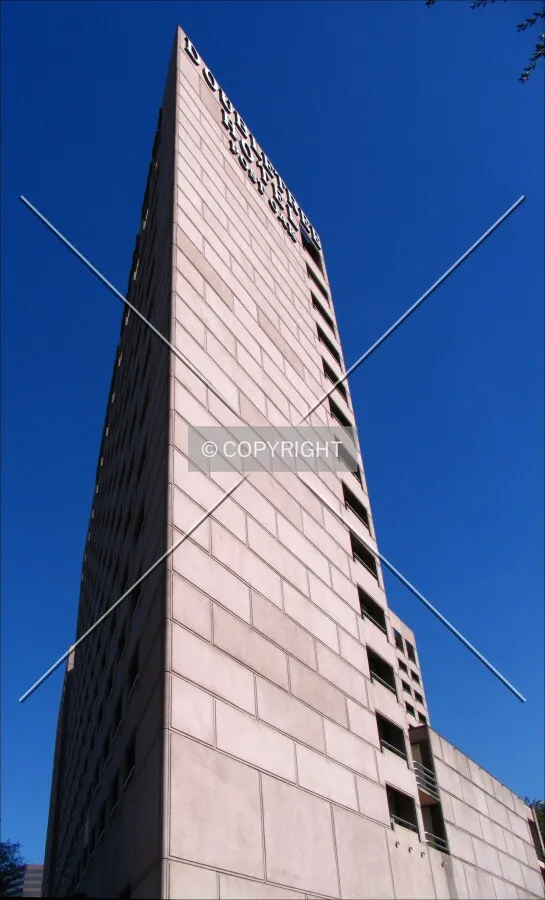 Looking up the western corner near Post Oak Boulevard