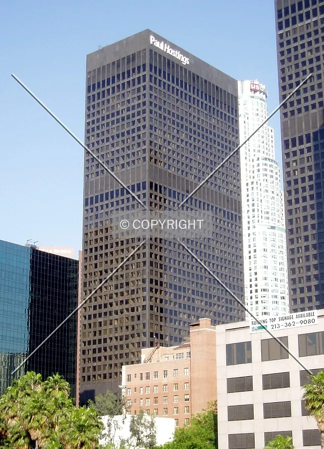 From the southwest on the 900 block of Wilshire Boulevard