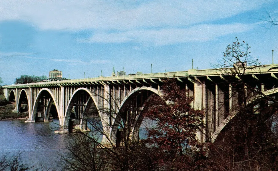 Photo 296-691-142