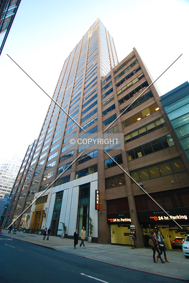 Looking up from East 58th Street