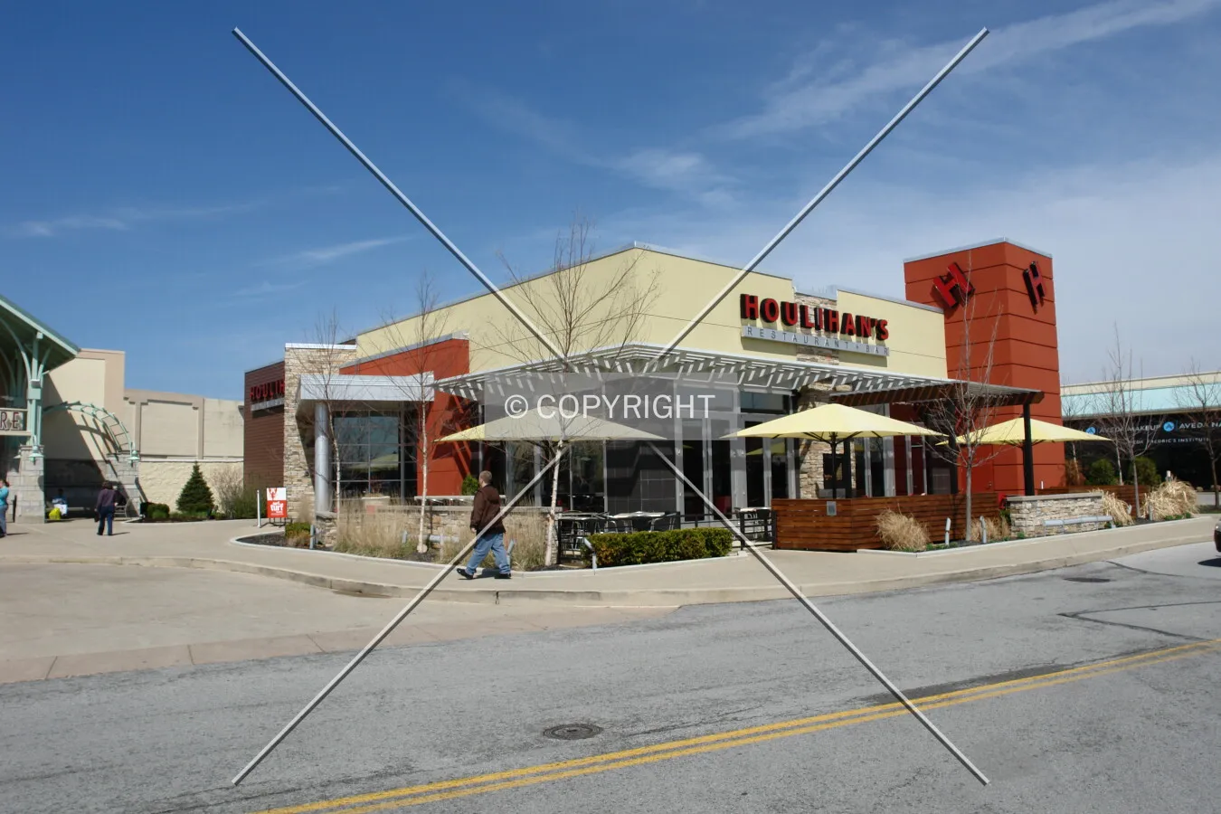 Houlihan's Restaurant + Bar