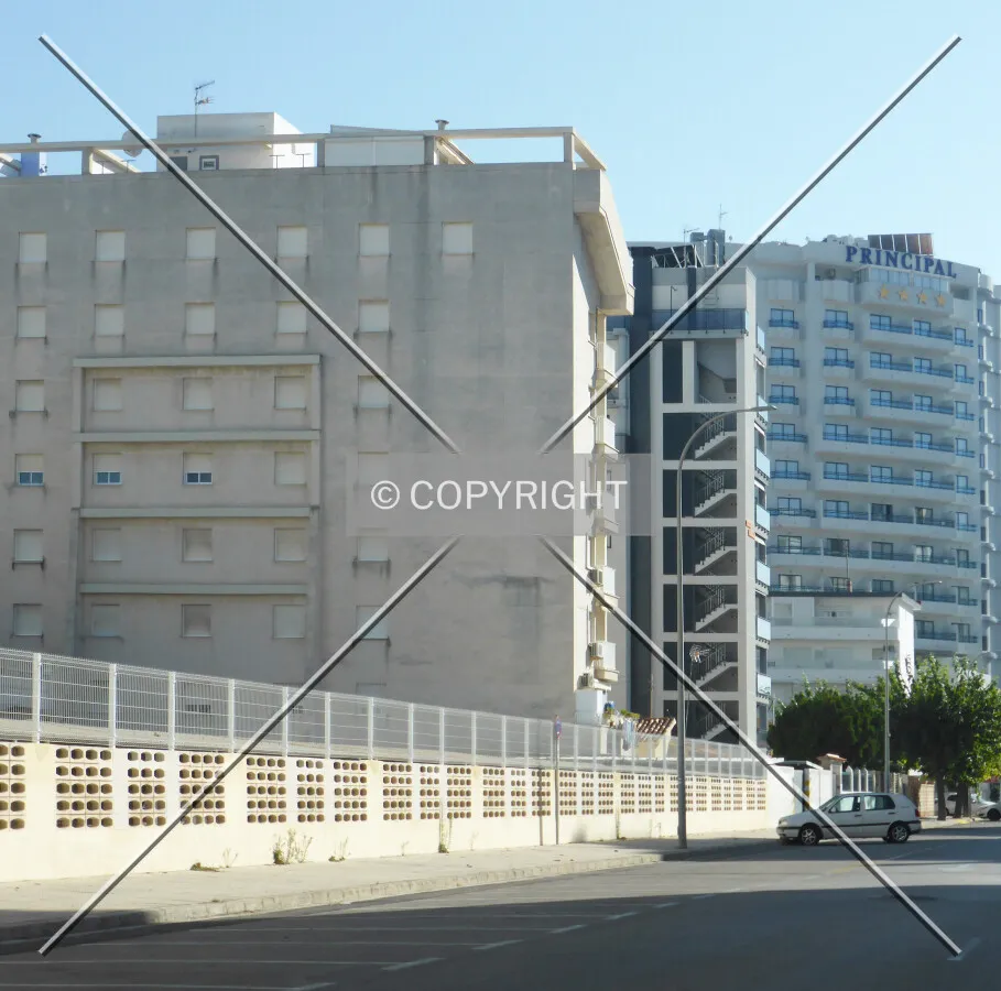 Photo 298-297-370