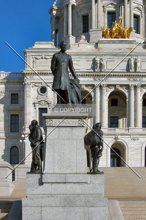 The Quadriga over the shoulder of John Johnson, the 16th Minnesota governor and the first to be native-born
