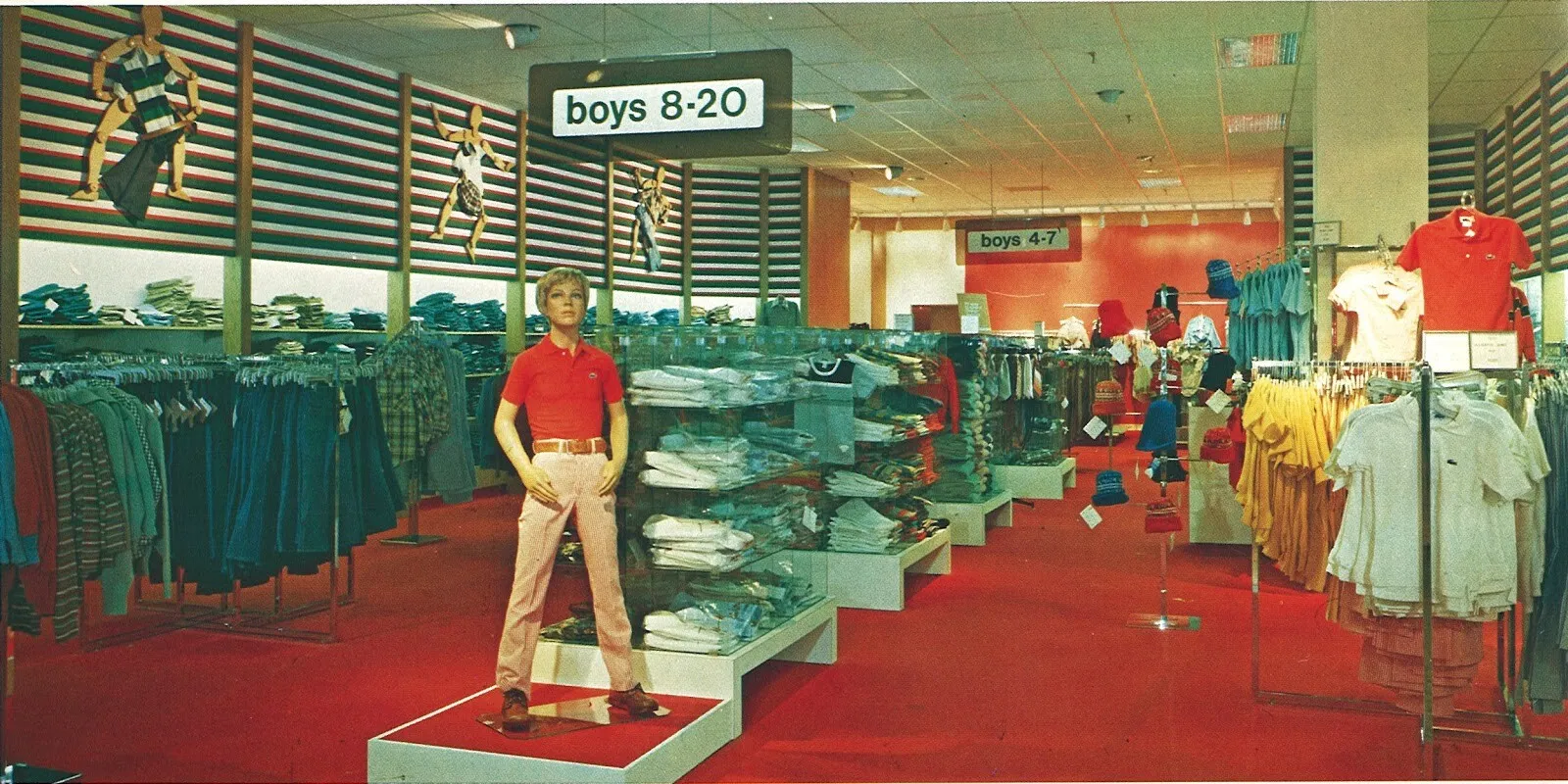 Dillard\'s interior
