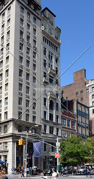 Photo 299-049-823
