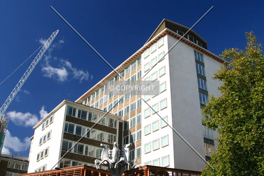 One Knightsbridge Green