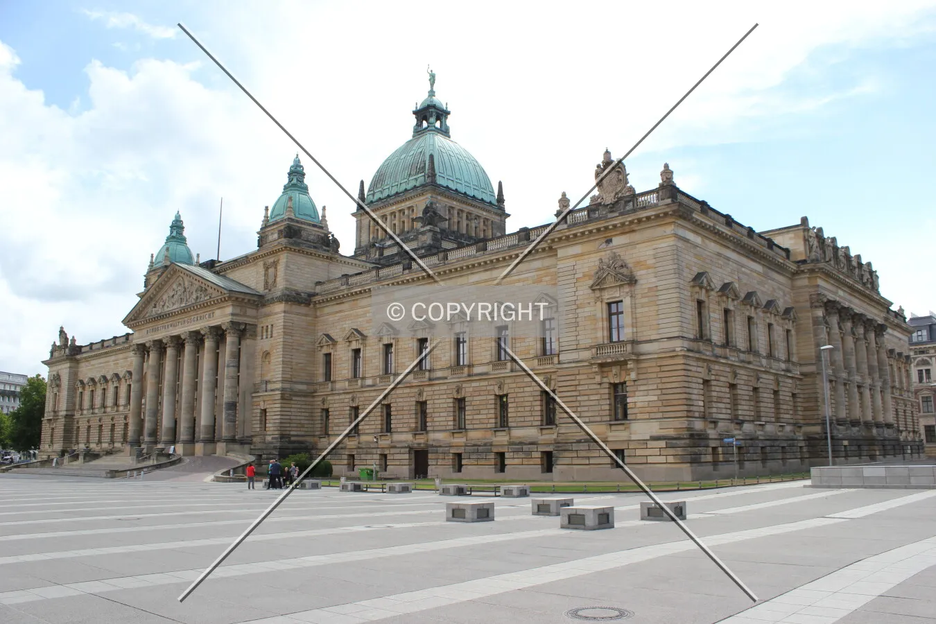 North view from Simsonplatz.