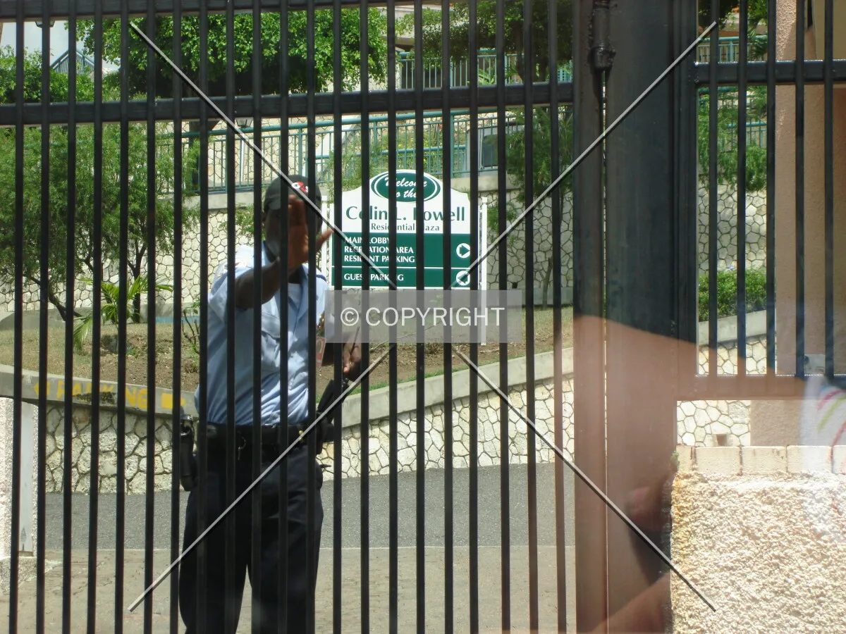 Photo 300-884-898