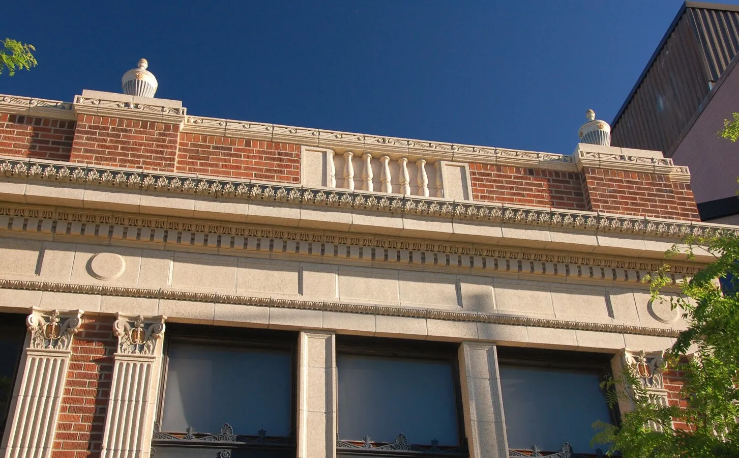 Roofline detail