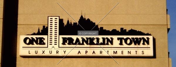 The sign on the south side of the building shows its position in Philadelphia's skyline