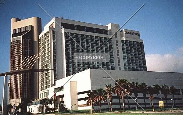 Omni Bayfront Tower